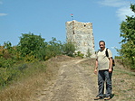 Irány a vár.