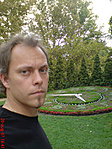 Virágóránál