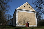 A templom mögött