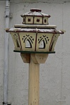 Madáretető