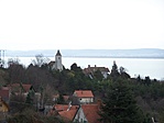 Kápolna a dombon