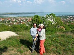 Hárman együtt