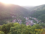 A nyugvó nap fényében