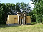 A néhai kastély maradéka
