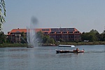 Szökőkút a Dunán