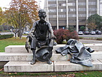 Budapest - József Attila szobra 01