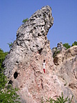 A sziklánál