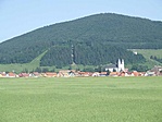 A helyszín távolról