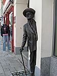 Helló, Mr. Joyce, mi járatban itt az isten háta mögött?