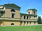 Közelebbről