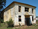közeli épület