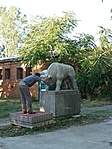 A láda egyik őrzője