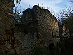 közelről