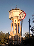 Közelebbről