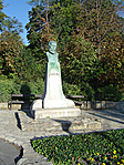 Hagyományos Jókai szobor