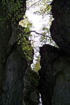 szakadék