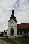 Faluház oldala