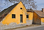színes