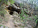 Barlang a 3. pont közelében