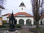 Útban a templom felé
