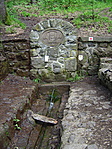 Közelben.