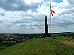 az emlékmű