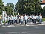 Indul a menetzene