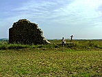 Találat után a lányok távoznak
