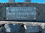 2076 m