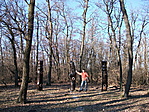 A kopjafáknál