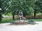 Arany János szobra