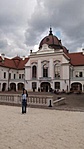 a kastélynál