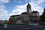 Vár