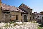 A Gülbaba utcai házak is az enyészeté lettek