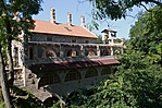 Négyszintes palota