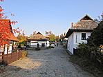 Ófalu - kút, várétterem, babamúzeum