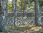 Kőfalak