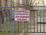 Van egyáltalán ilyen szó, hogy játszatás? :-)