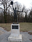 Cserekész szobor