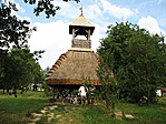 A HARANGLÁBNÁL