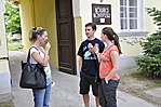 Múzeum előtt