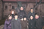 a kastély előtt, Rákóczi szobránál