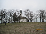 Kápolna a domb tetején