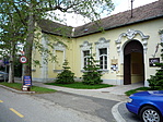 Patinás épület.