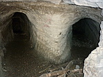 Bent az Y-ágú barlangban