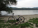 A kerékpár a sziget végénél