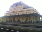 A Királyi váró ellenfényben