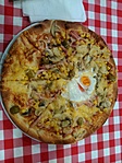 Négy évszak pizza, amit a "Nagymama konyhájában" ettem
