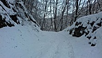 A kanyar után ott a láda!