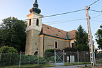 a temlpom zárva